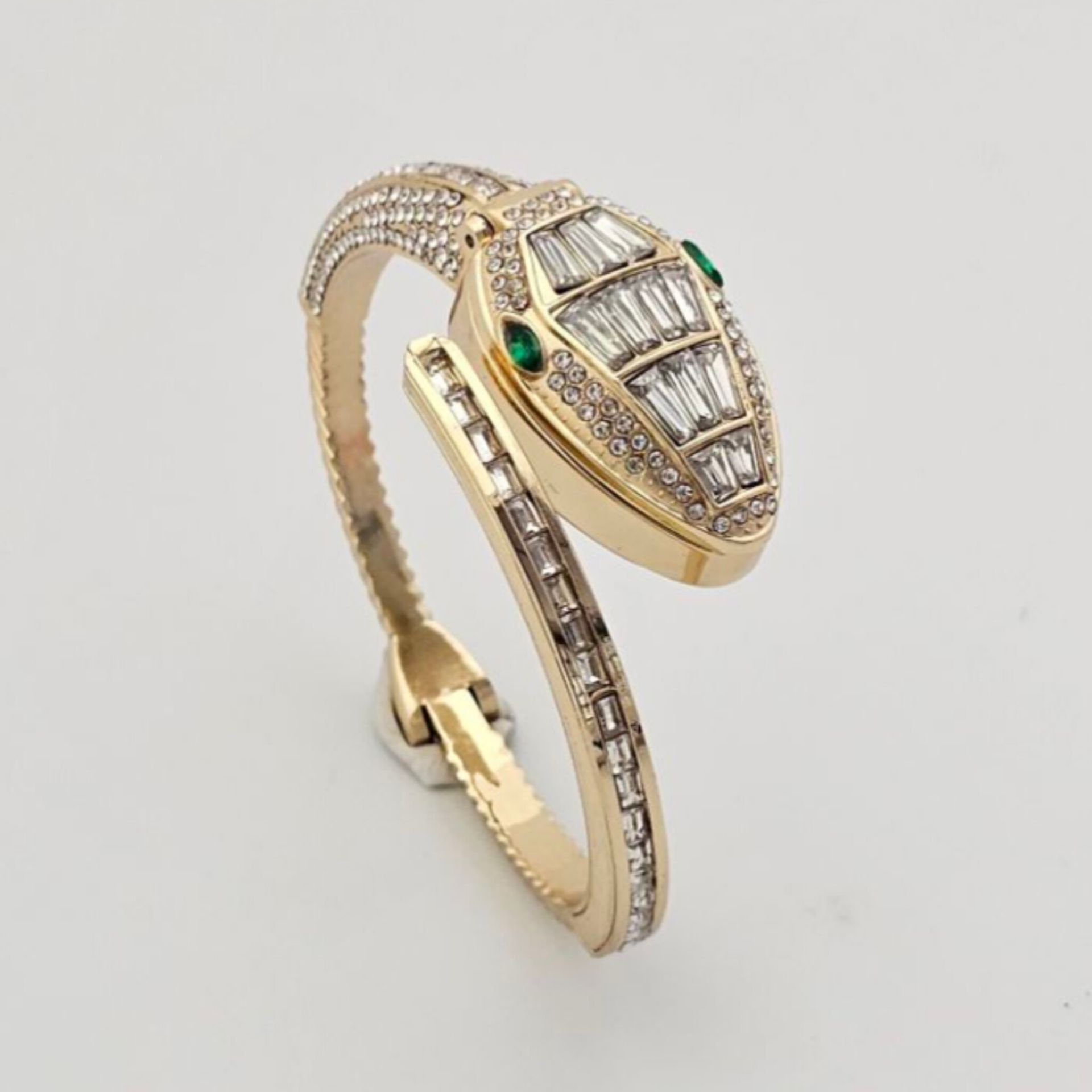 ساعت بولگاری ماری نگین دار اتمی مدل 21431 (2)